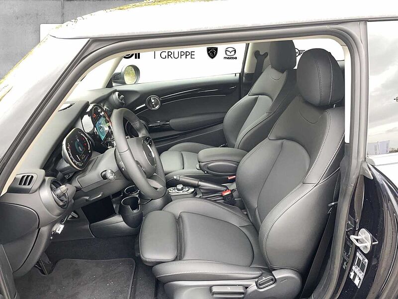 MINI COOPER Hatch Black Pepper DAB LED Navi Tempomat