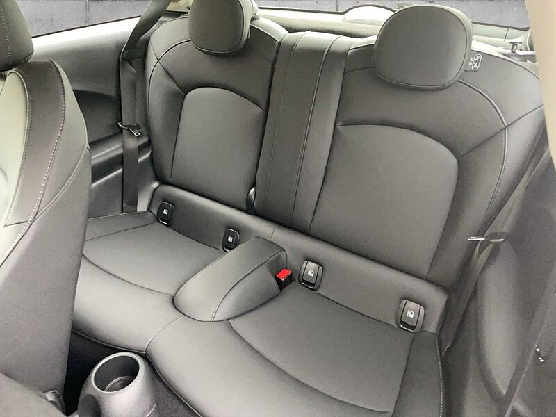 MINI COOPER Hatch Black Pepper DAB LED Navi Tempomat