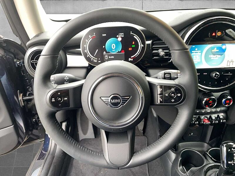 MINI COOPER Hatch Black Pepper DAB LED Navi Tempomat