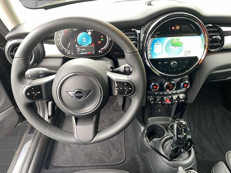 MINI COOPER Hatch Black Pepper DAB LED Navi Tempomat