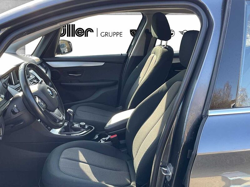 BMW 220 Active Tourer i ACTIVE TOURER ADVANTAGE PDC KLIMAAUTO SHZ T