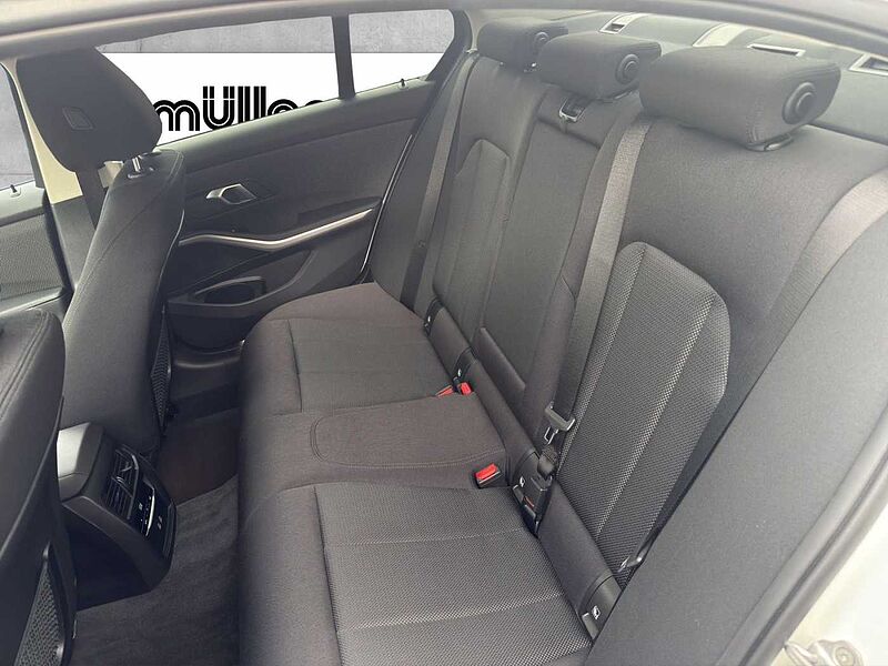 BMW 318 i ADVANTAGE TEMPOMAT DAB SHZ PDC