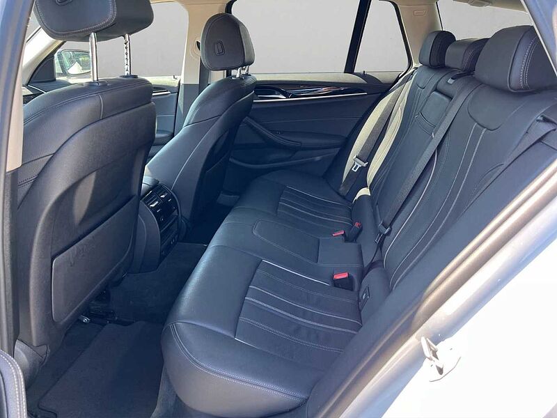 BMW 530 d xDrive TOURING AHK HIFI RÜCFAHR SHZ