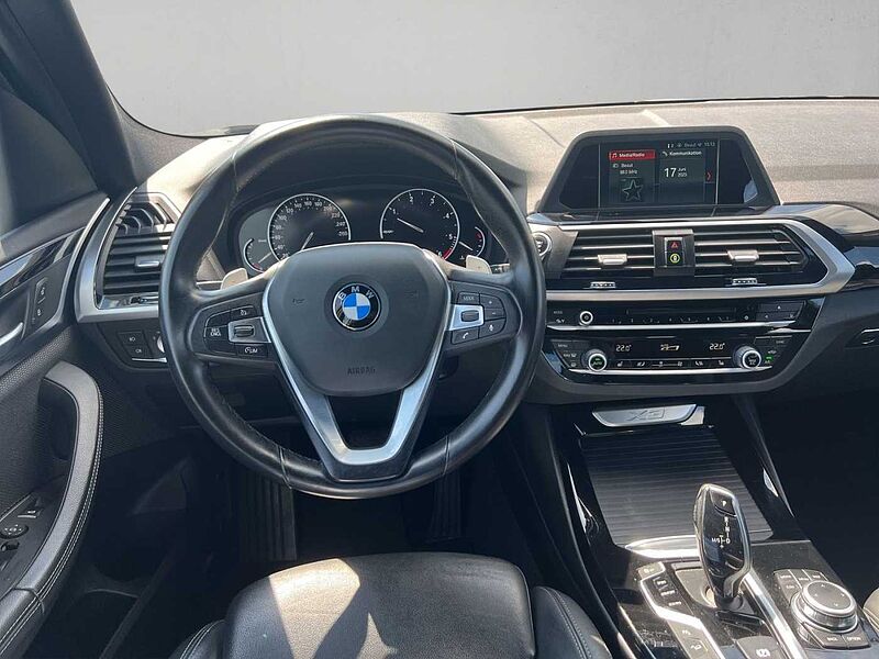 BMW X3 xDrive20d X LINE LED NAVI KLIMAAUTO SHZ