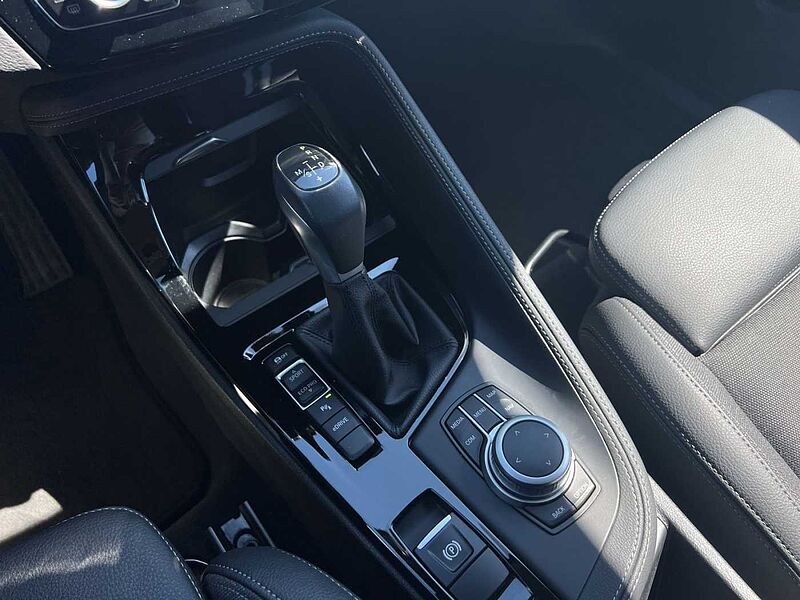 BMW X1 xDrive25e SPORT LINE LED AHK TEMPOMAT NAVI SH