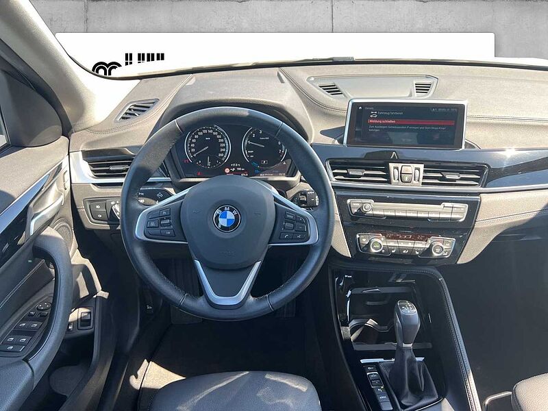 BMW X1 xDrive25e SPORT LINE LED AHK TEMPOMAT NAVI SH