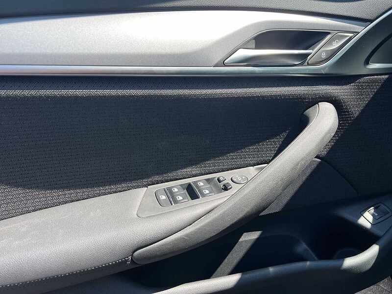 BMW 530 d xDrive TOURING LASER HUD KOMFORTZUG RÜCKFAH