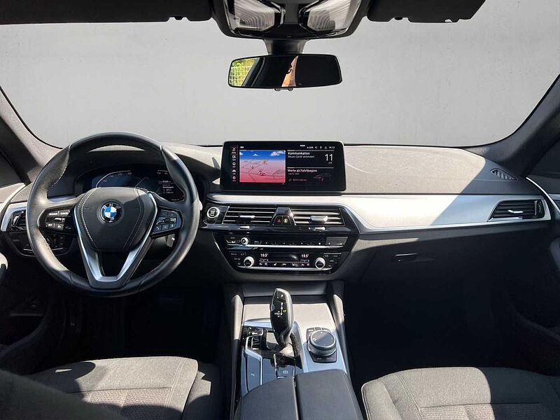 BMW 530 d xDrive TOURING LASER HUD KOMFORTZUG RÜCKFAH