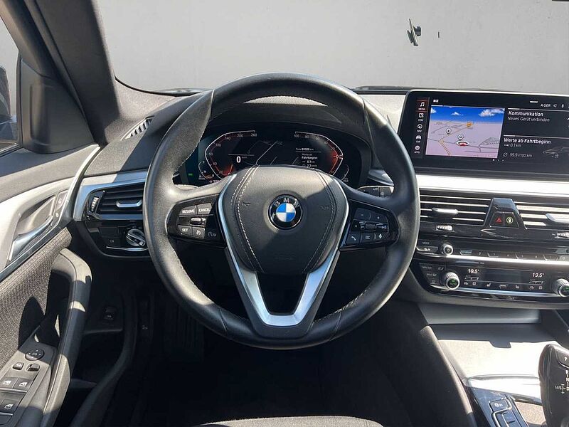 BMW 530 d xDrive TOURING LASER HUD KOMFORTZUG RÜCKFAH