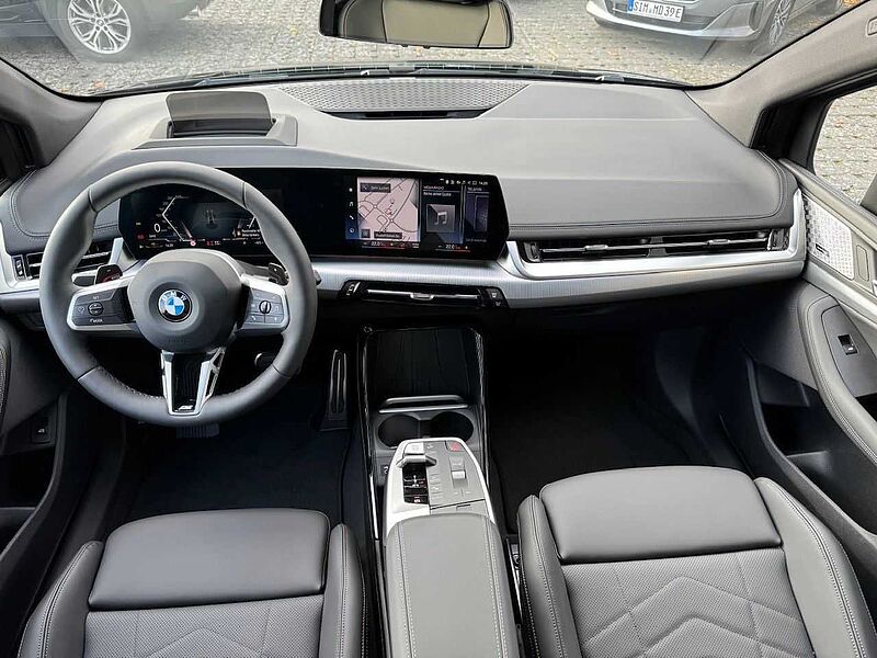 BMW 223 Active Tourer i M SPORT LED HUD PANO 360°KAMERA HARAN KARDO