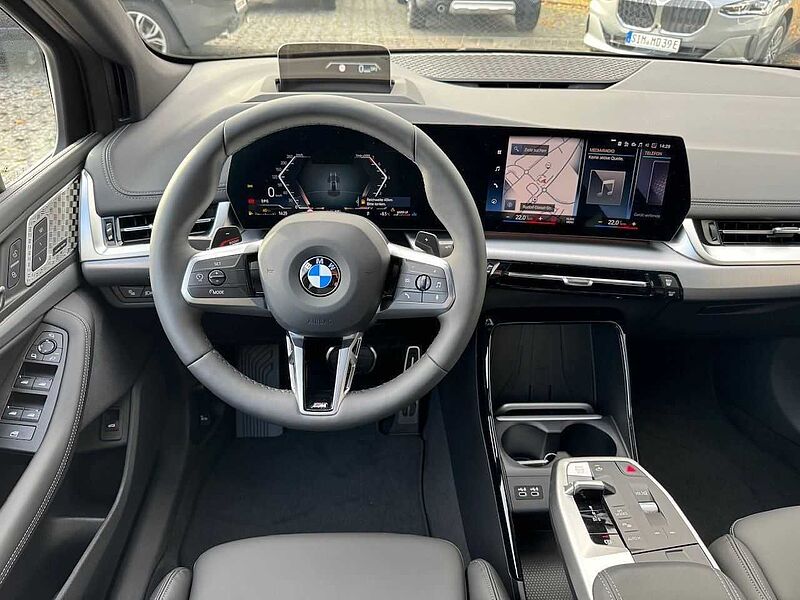 BMW 223 Active Tourer i M SPORT LED HUD PANO 360°KAMERA HARAN KARDO