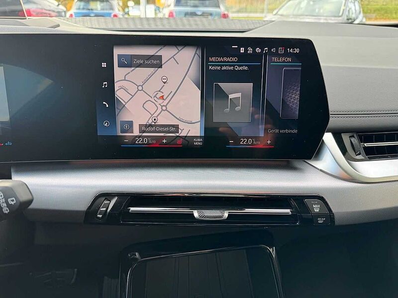 BMW 223 Active Tourer i M SPORT LED HUD PANO 360°KAMERA HARAN KARDO