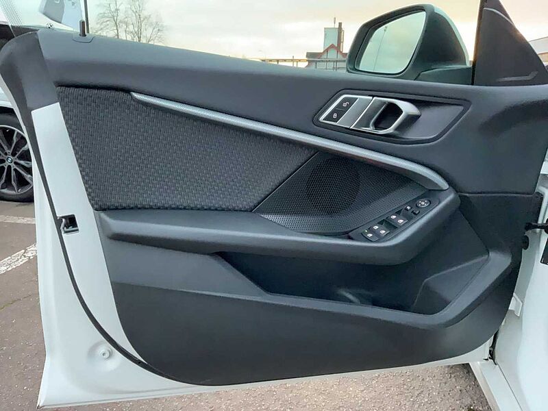 BMW 218 Gran Coupe i GRAN COUPÈ HUD RCKFAHR TEMPOMAT DAB