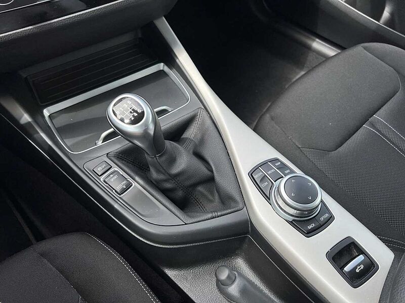 BMW 218 i CABRIO ADVANTAGE NAVI BUSINESS TEMPOMAT SHZ