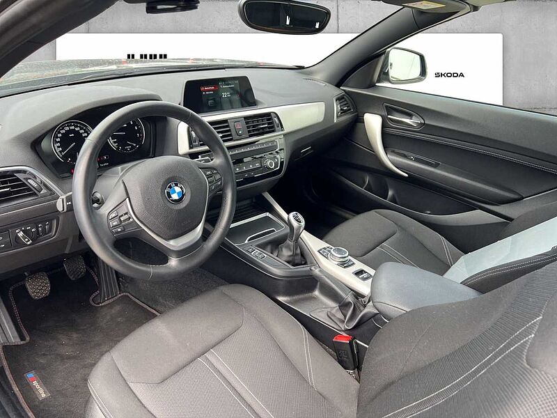 BMW 218 i CABRIO ADVANTAGE NAVI BUSINESS TEMPOMAT SHZ
