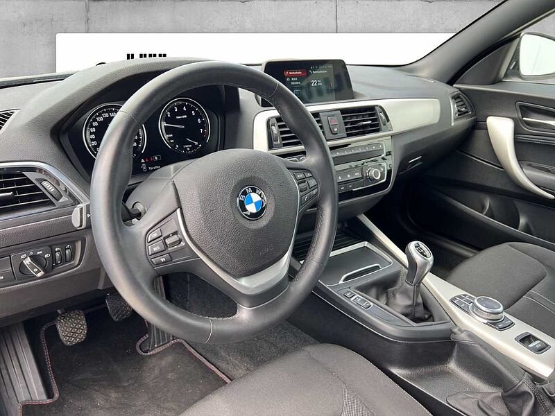 BMW 218 i CABRIO ADVANTAGE NAVI BUSINESS TEMPOMAT SHZ