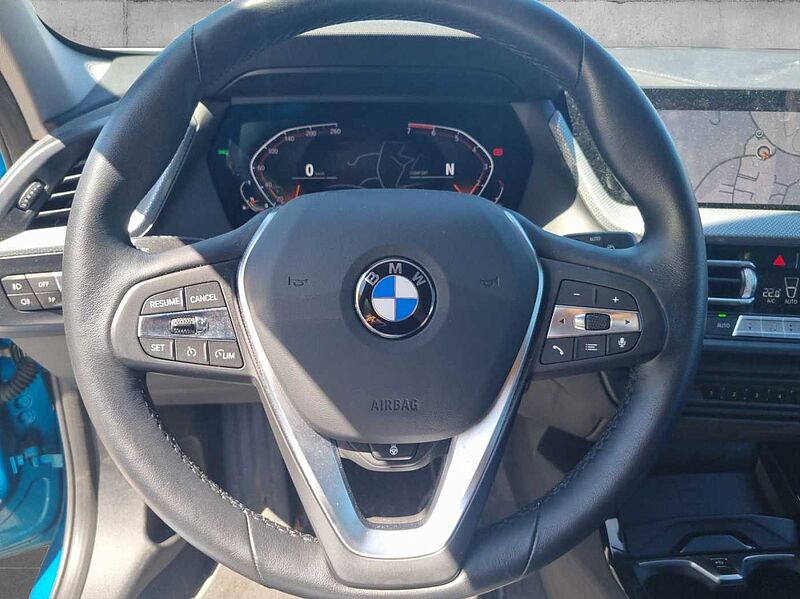 BMW 118 i SPORT LINE LED RÜCKFAHR KOMFORTZUG TEMPOMAT