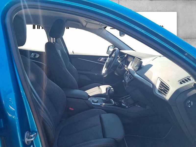 BMW 118 i SPORT LINE LED RÜCKFAHR KOMFORTZUG TEMPOMAT