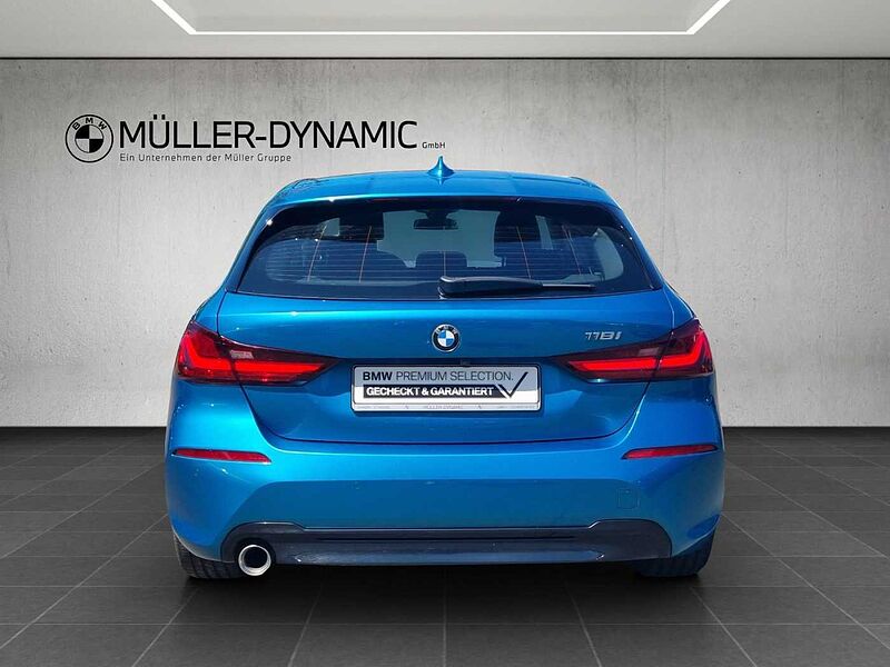 BMW 118 i SPORT LINE LED RÜCKFAHR KOMFORTZUG TEMPOMAT