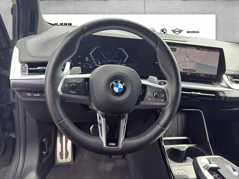 BMW 220 Active Tourer i M SPORT LED AHK RÜCKFAHR KOMFORTZUG SHZ DAB