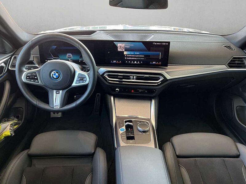 BMW i4 eDrive40 GRAN COUPÈ M SPORT AHK RÜCKFAHR KOMF
