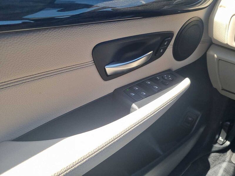 BMW 218 Active Tourer i LUXURY LINE LED PDC KLIMAAUTO SHZ NAVI