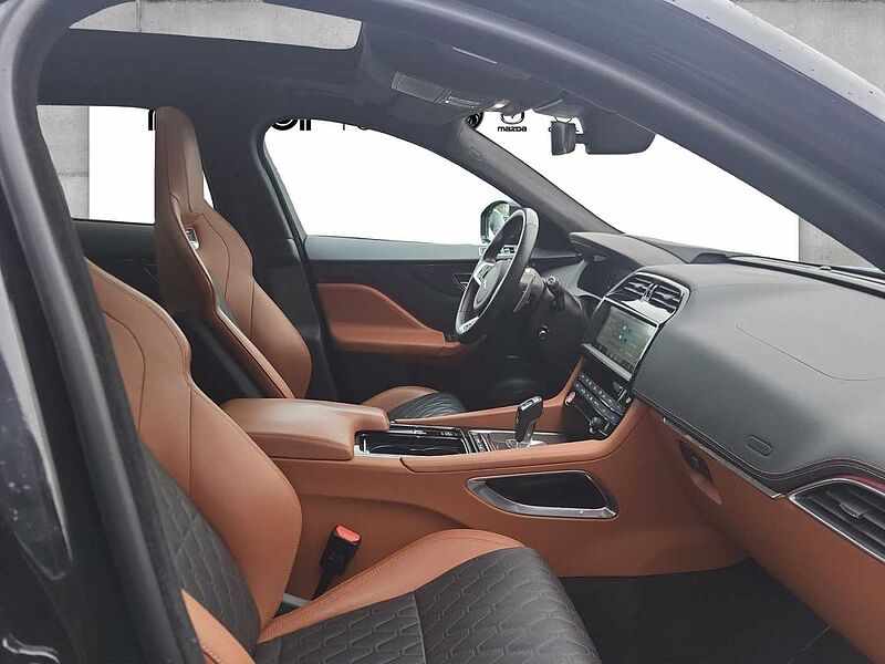 Jaguar F-Pace SVR 4WD Head-Up DAB LED WLAN RFK AHK PDC