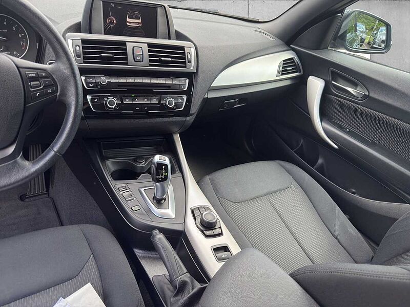BMW 218 i CABRIO ADVANTAGE PDC TEMPOMAT SHZ RADIO PRO
