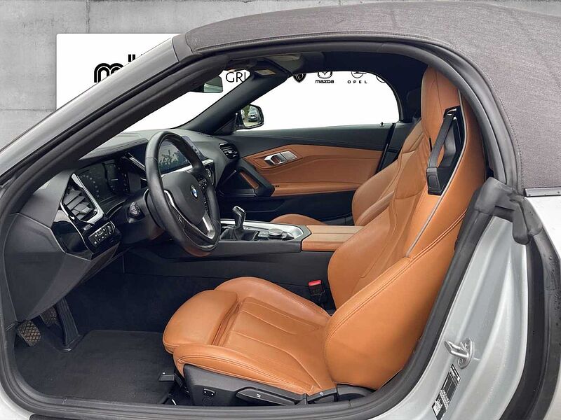 BMW Z4 sDrive20i CABRIO SPORT LINE HIFI PDC TEMPOMAT