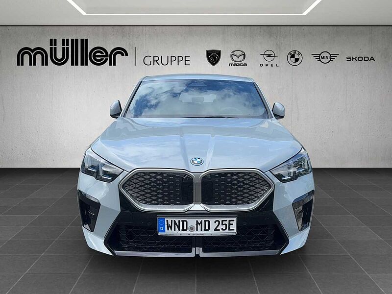 BMW iX2 M SPORT LED HUD 360°KAMERA HARMAN KARDON ICO