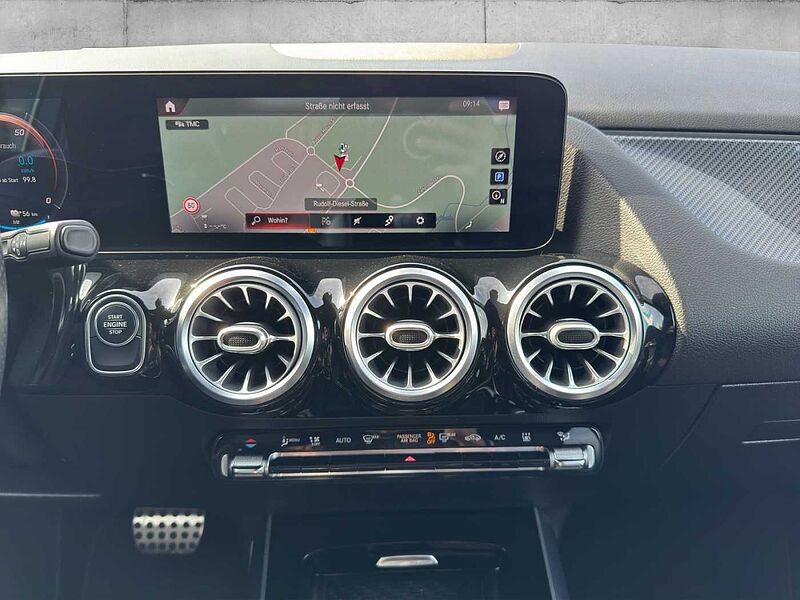 Mercedes-Benz GLA 250 E AMG LINE LED TEMPOMAT AHK
