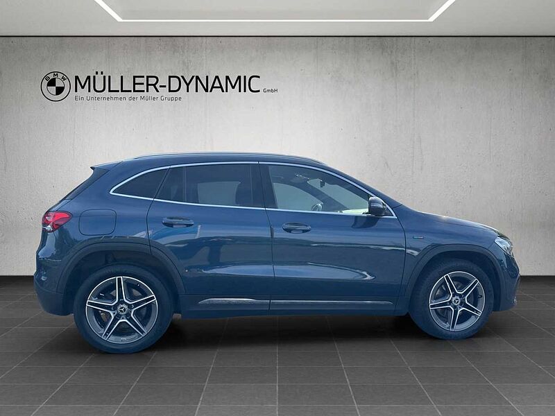 Mercedes-Benz GLA 250 E AMG LINE LED TEMPOMAT AHK