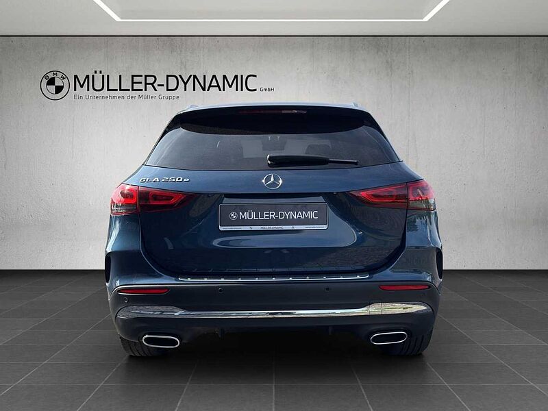 Mercedes-Benz GLA 250 E AMG LINE LED TEMPOMAT AHK