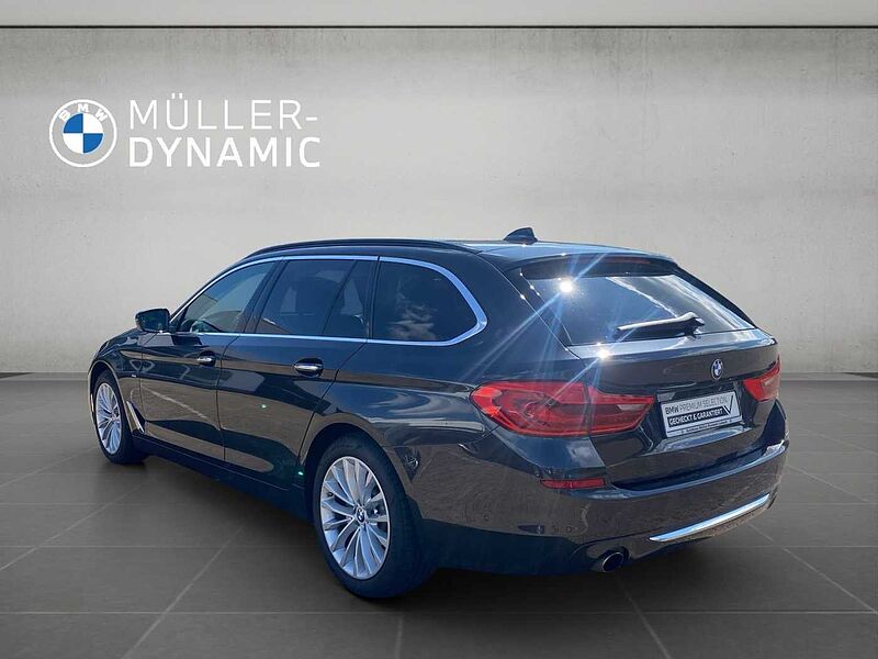BMW 530 i xDrive TOURING LED HUD PANO AHK HIFI RÜCKFA