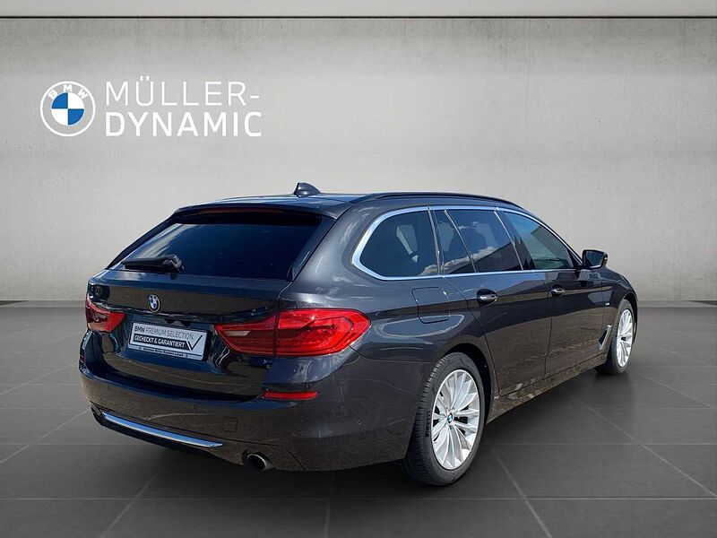 BMW 530 i xDrive TOURING LED HUD PANO AHK HIFI RÜCKFA