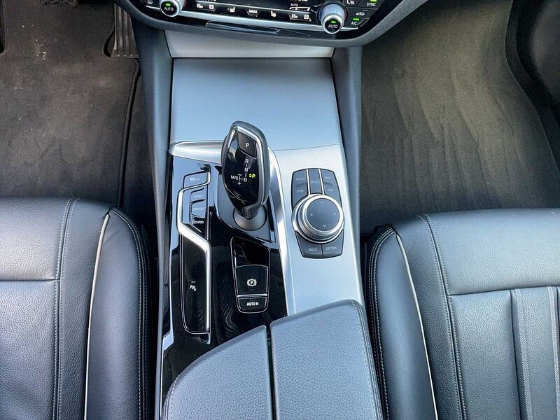 BMW 530 d xDrive TOURING RÜCKFAHR HIFI VIRT COCK PROF