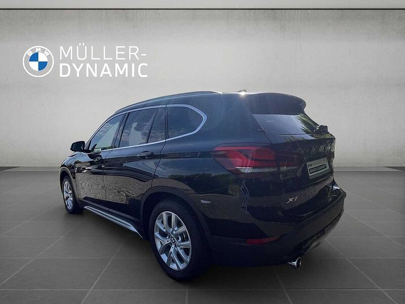 BMW X1 xDrive25e X LINE LED NAVI TEMPOMAT PDC SHZ