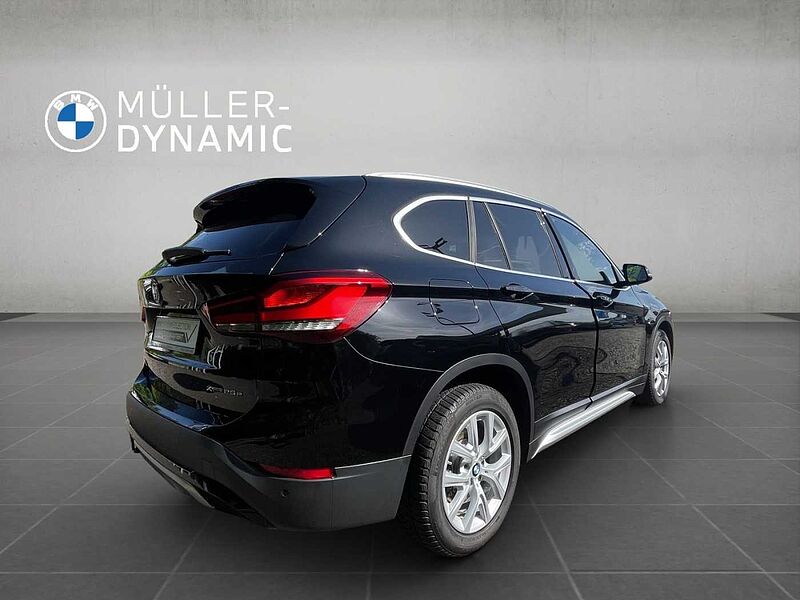 BMW X1 xDrive25e X LINE LED NAVI TEMPOMAT PDC SHZ
