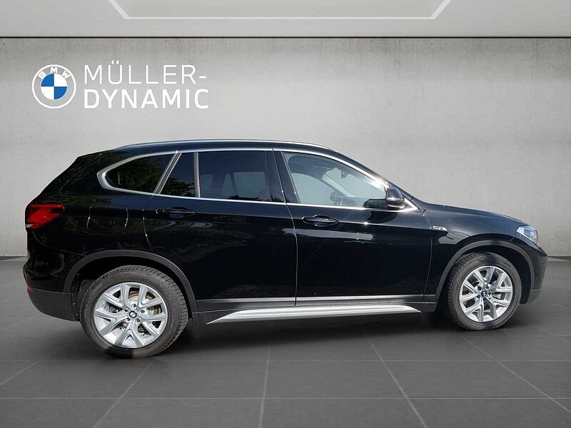 BMW X1 xDrive25e X LINE LED NAVI TEMPOMAT PDC SHZ