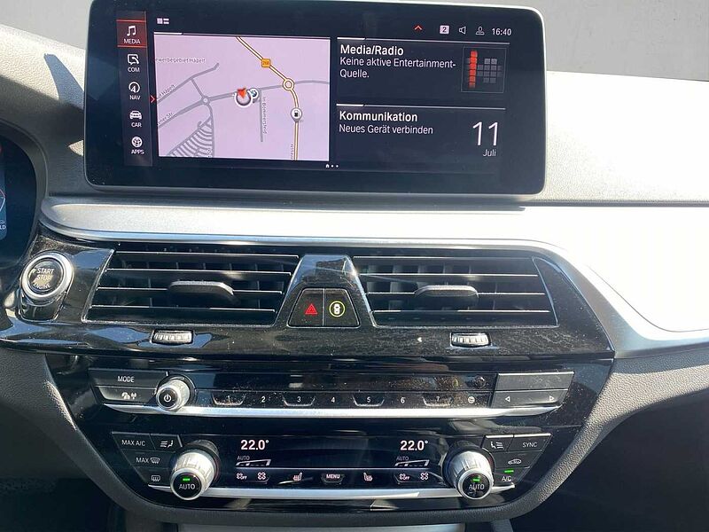 BMW 530 d LIMOUSINE AHK RÜCKFAHR VIRT COCK PROF SHZ D