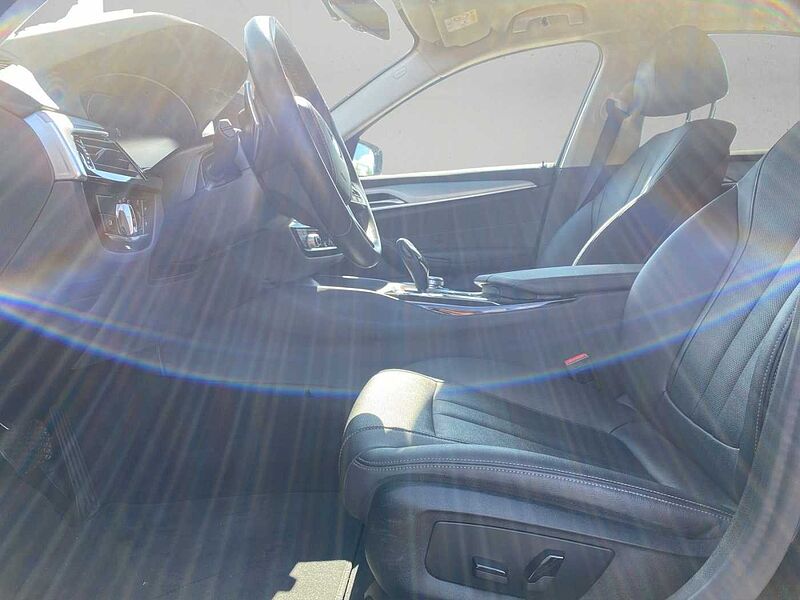 BMW 530 d LIMOUSINE AHK RÜCKFAHR VIRT COCK PROF SHZ D