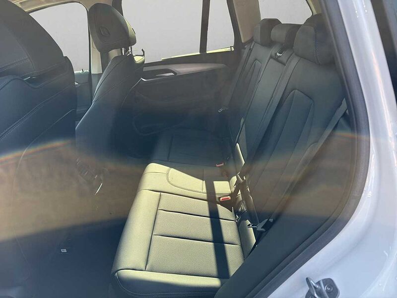 BMW X3 xDrive20i LED AHK RÜCKFAHR DRIVING ASSIST SHZ