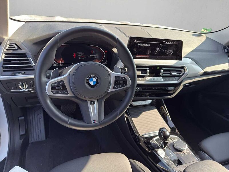 BMW X3 xDrive20i LED AHK RÜCKFAHR DRIVING ASSIST SHZ