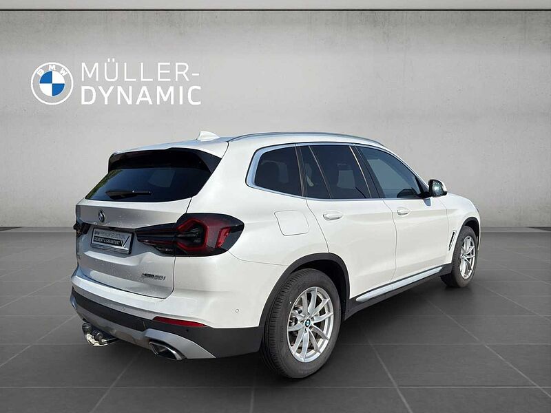 BMW X3 xDrive20i LED AHK RÜCKFAHR DRIVING ASSIST SHZ