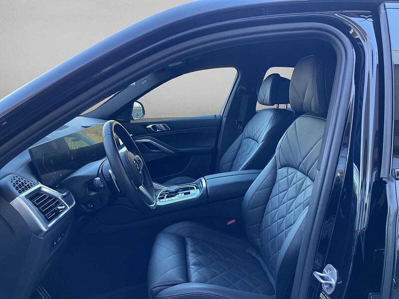 BMW X6 xDrive30d M SPORT LED AHK HARMAN KARDON KOMFO