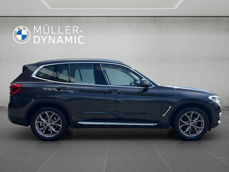 BMW X3 xDrive20i xLINE LED AHK RÜCKFAHR NAVI PROF SH