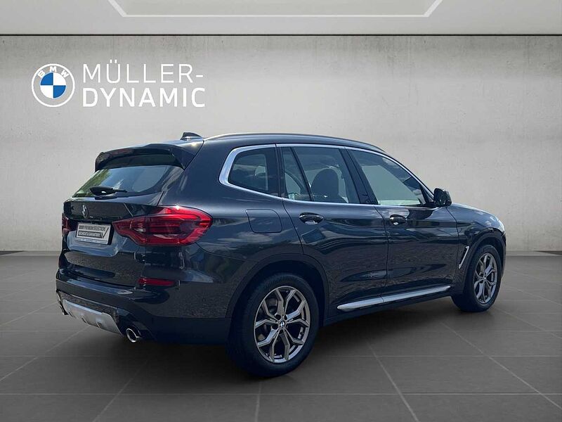 BMW X3 xDrive20i xLINE LED AHK RÜCKFAHR NAVI PROF SH