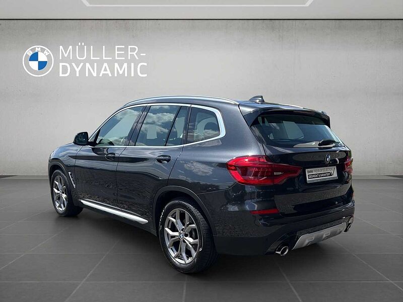 BMW X3 xDrive20i xLINE LED AHK RÜCKFAHR NAVI PROF SH