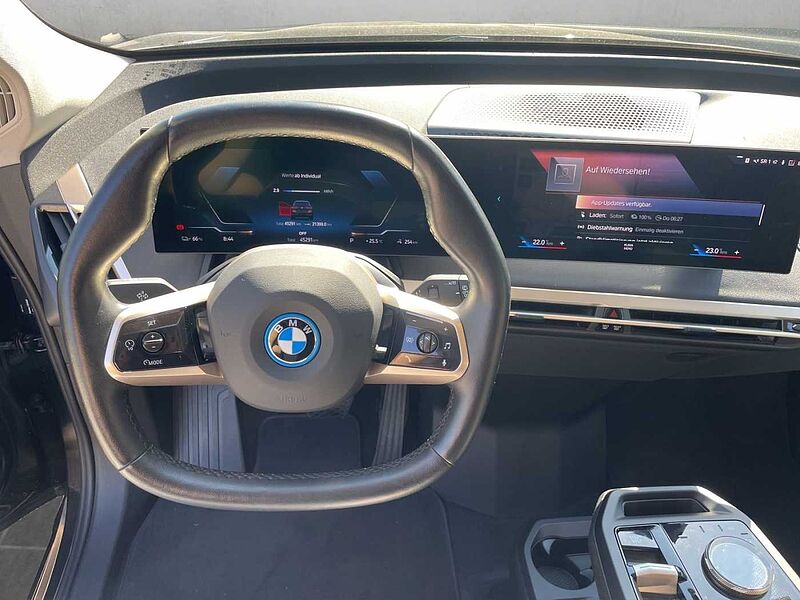 BMW iX xDrive40 AHK HUD HARMAN KARDON 360° KAMERA SH