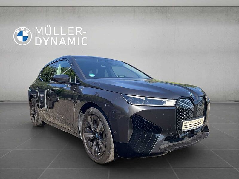 BMW iX xDrive40 AHK HUD HARMAN KARDON 360° KAMERA SH
